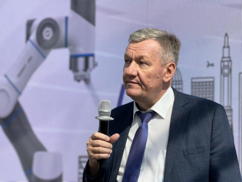 Роботизаторы на берегах Волги: в Самаре прошла ежегодная конференция «ВолгаРобот»