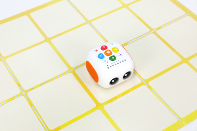 Комплект безэкранного робота для обучения программированию Tale-Bot PRO